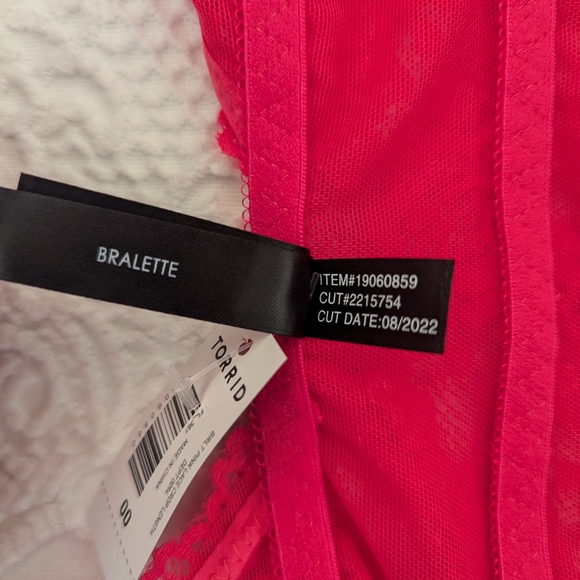NWT Torrid Unlined Lace Crop Bralette - Picture 5 of 6